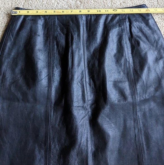 Croft & Barrows Black Lambskin genuine leather mini skirt sz 12 - Picture 3 of 5
